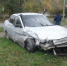 Водитель проломил ограждение и приехал в сквер - Lentachel.Ru
