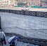 Челябинский пенсионер починил разбитый переход - Chelyabinsk Today