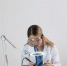 medium-shot-woman-doing-research.jpg - Центр Мой бизнес