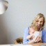 woman-making-selfie-with-baby.jpg - Центр Мой бизнес