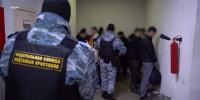 Судебные приставы Южного Урала выдворили за пределы РФ 21 мигранта - Полит74