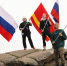 Молодежь Южного Урала в честь Дня флага РФ совершила восхождение на Аракульский Шихан - Правительство Челябинской области