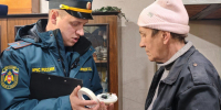Сотрудники МЧС установили в домах пожилых людей пожарные извещатели - ГУ МЧС Челябинской области