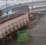 В деревне Казанцево водители грузовиков свалили высоковольтный столб - 31TV.RU