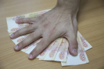 Заручился поддержкой криминала: житель Троицка заполучил 2 млн рублей, шантажируя жертву компроматом