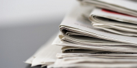 closeup-shot-several-newspapers-stacked-top-each-other.jpg - Центр Мой бизнес