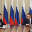 Алексей Текслер провел рабочую встречу с главой Усть-Катавского городского округа Сергеем Харитоновым. Автор фото: Наиль Фаттахов - Губернатор Челябинской области