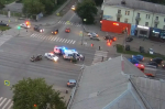 Полицейский врезался в сломавшийся автомобиль в Челябинске